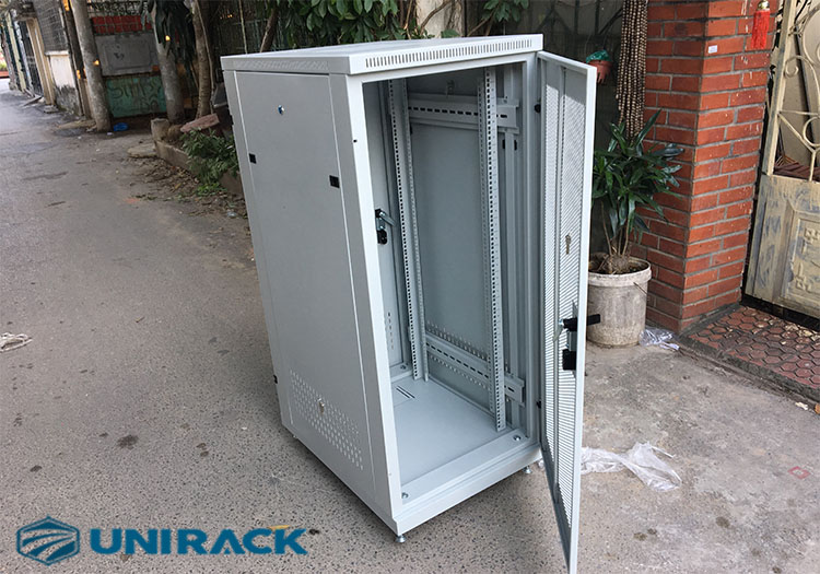 Mở cửa tủ rack 27U theo yêu cầu Mở cửa tủ rack 27U theo yêu cầu