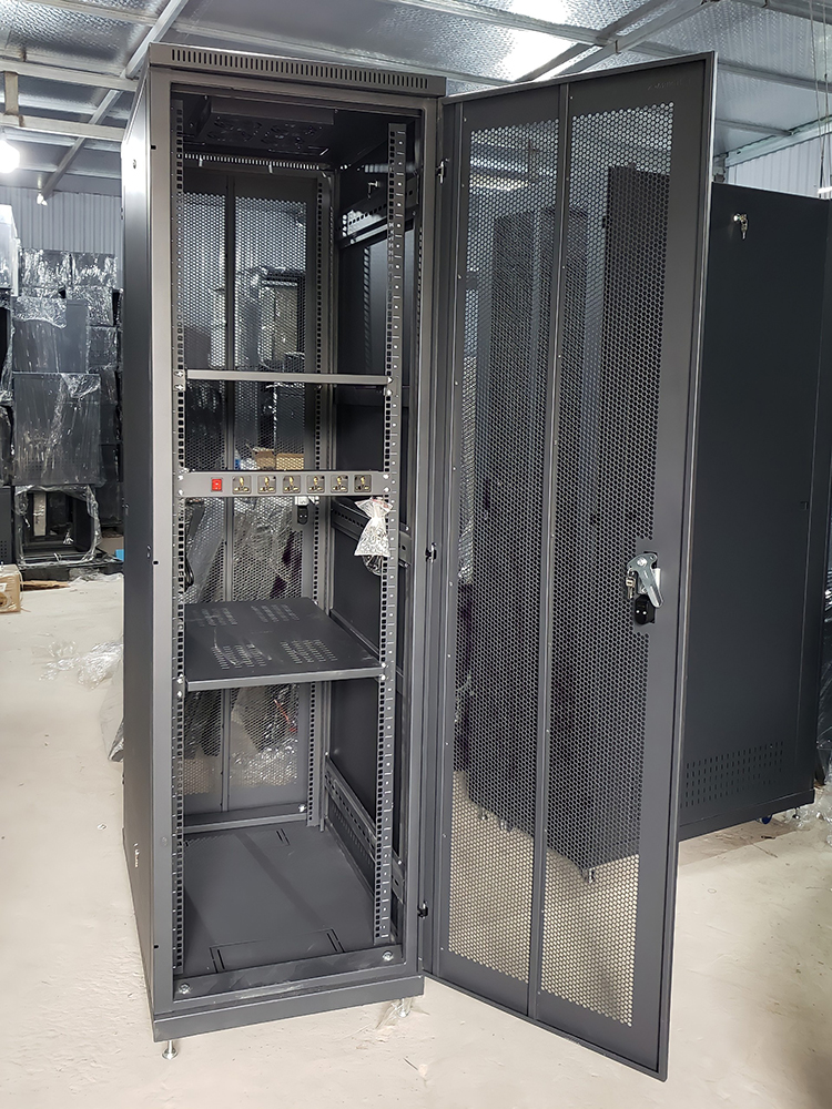 Khay cố định tủ rack 42U