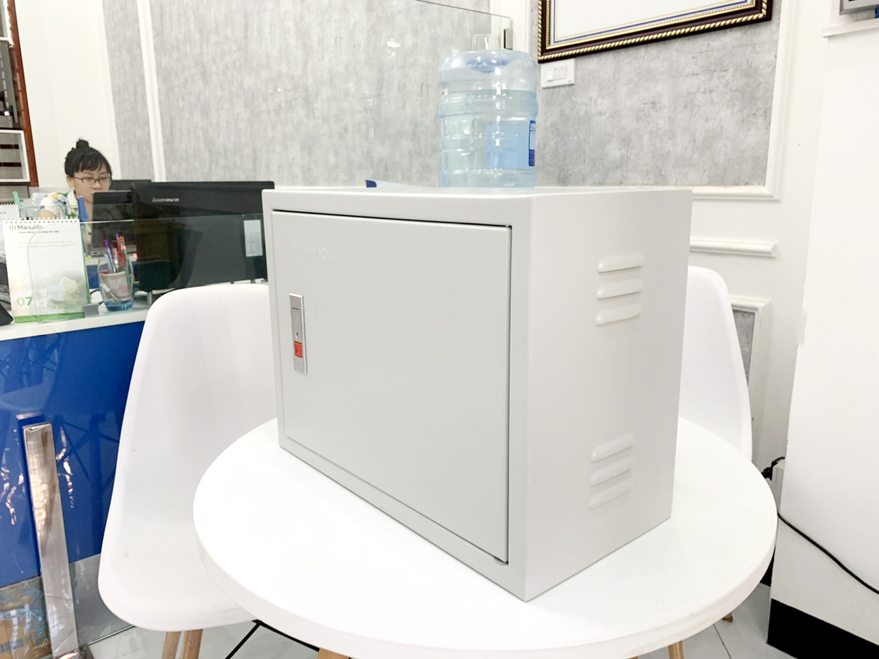 Tủ điện 1U trong nhà Unirack