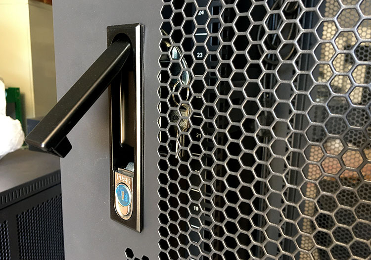 Tủ rack 20U D600, Tủ mạng 20U D600 UNR 20UD600-2CL