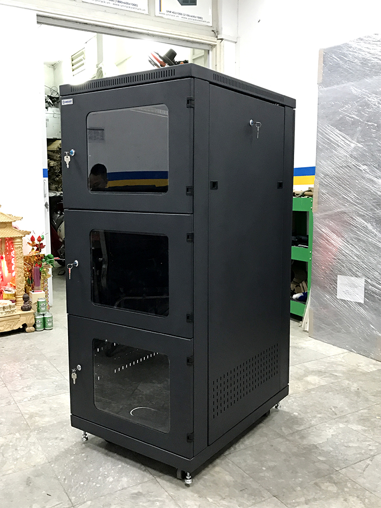 Tủ rack 27U, 3 cửa Mika sản xuất theo yêu cầu Tủ rack 27U, 3 cửa Mika sản xuất theo yêu cầu