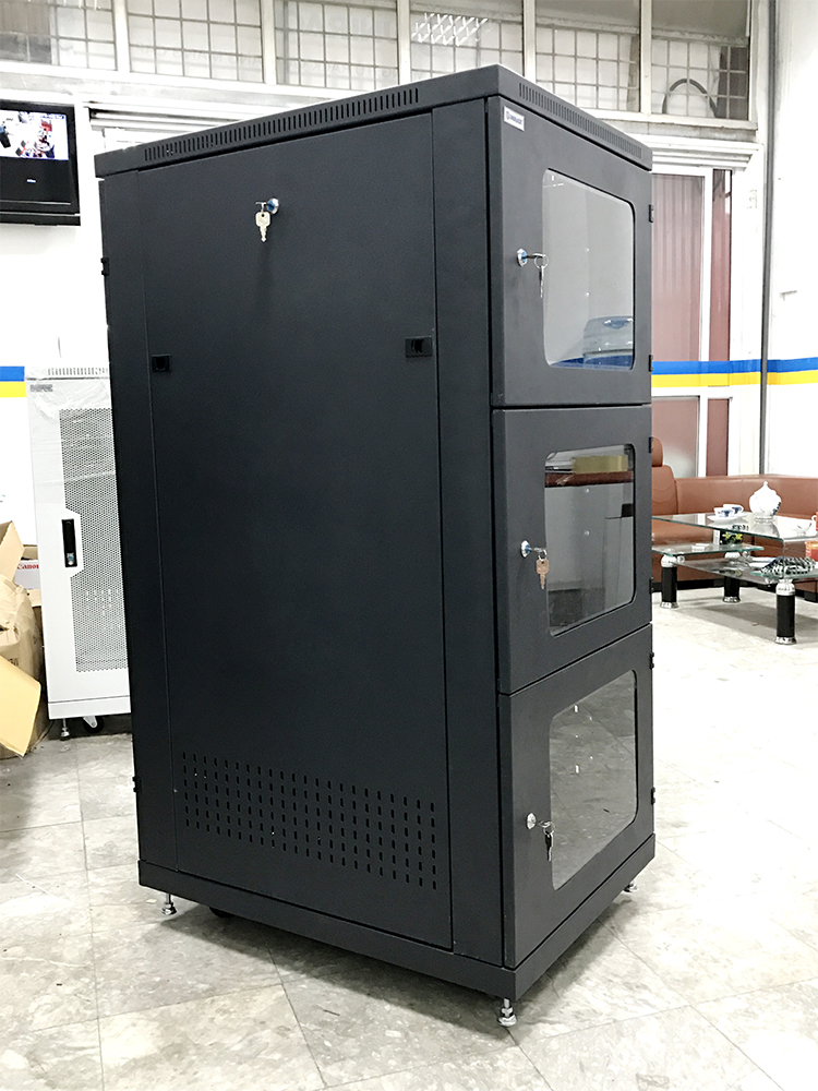 Tủ rack 27U, 3 cửa Mika sản xuất theo yêu cầu Tủ rack 27U, 3 cửa Mika sản xuất theo yêu cầu