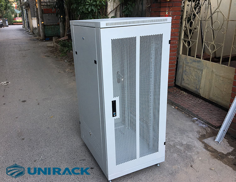 Tủ rack 27U cửa lưới màu ghi sản xuất theo yêu cầu Tủ rack 27U cửa lưới màu ghi sản xuất theo yêu cầu