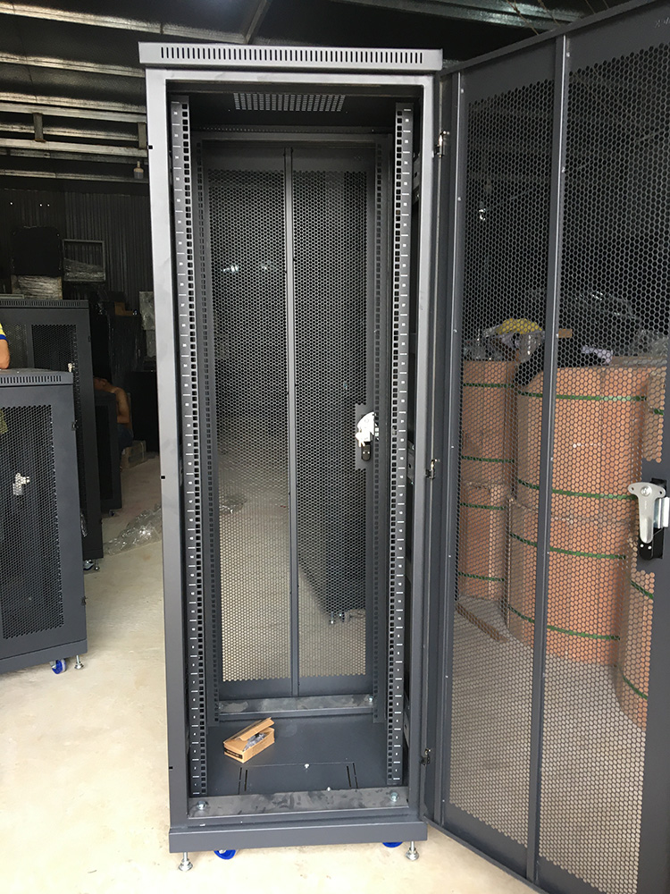 Tủ rack 36U D600, Tủ mạng 36U D600, UNR 36UD600-2CL