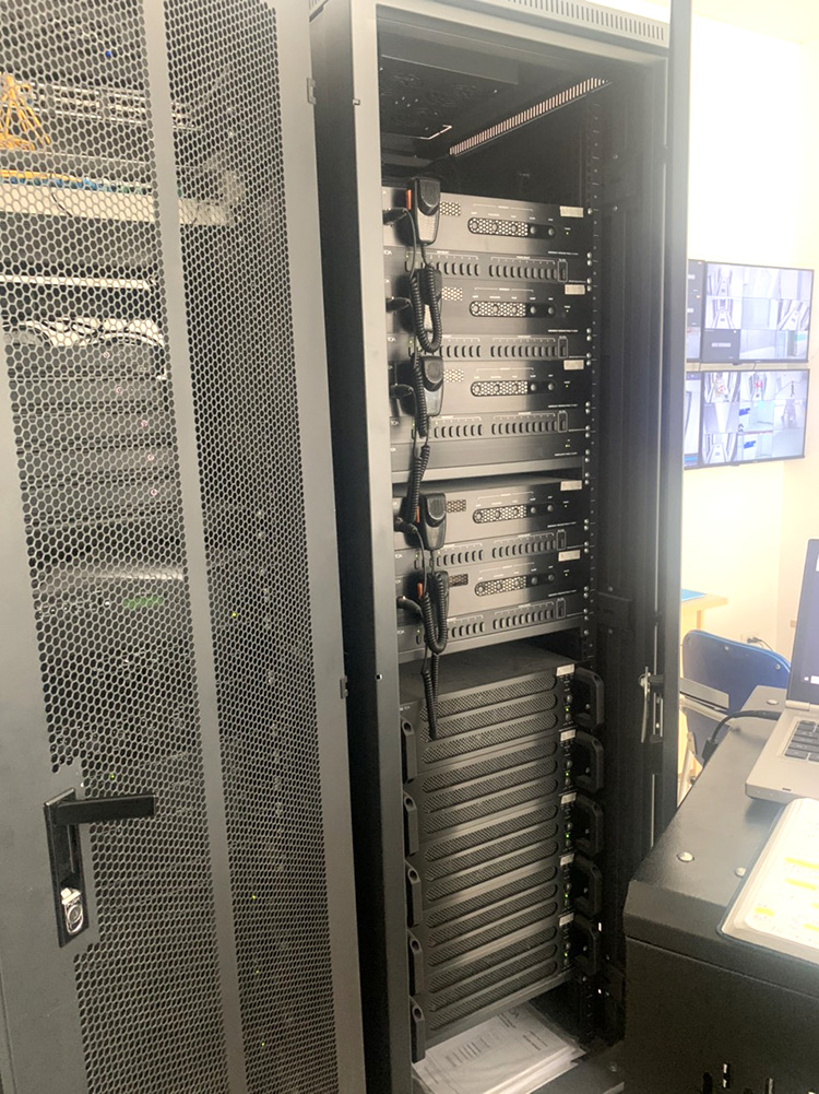 Tủ rack 42U D1000, Tủ mạng 42U D1000, UNR-42UD1000-2CL