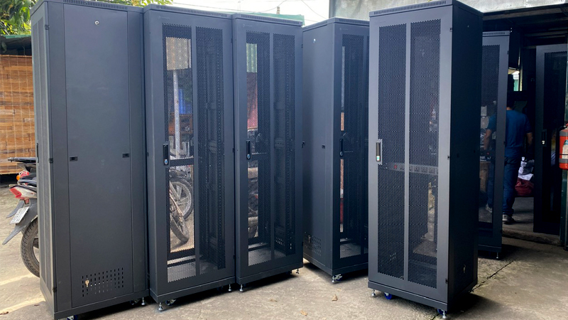 Tủ rack 42U hãng UNIRACK Tủ rack 42U hãng UNIRACK