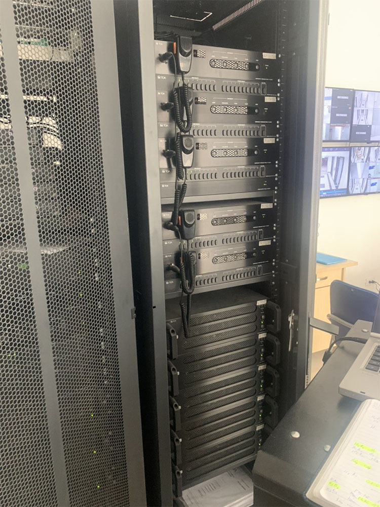 Tủ rack 42U thương hiệu UNIRACK