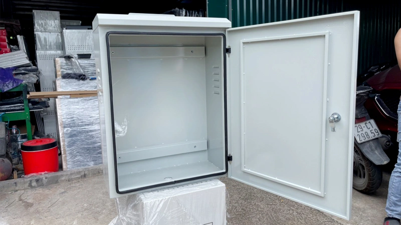 Tủ điện ngoài trời 1U sản xuất bởi Unirack